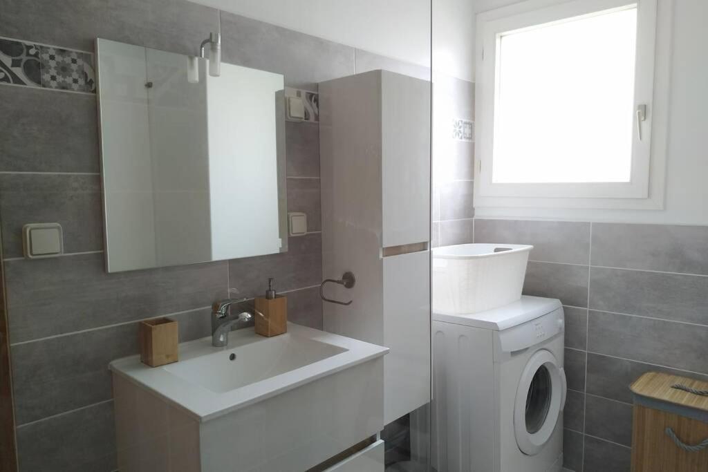 Appartement T3 Spacieux Avec Vue Sur L'Etang De Thau Au 1Er Etage D'Une Villa - Entree Independante 세테 외부 사진